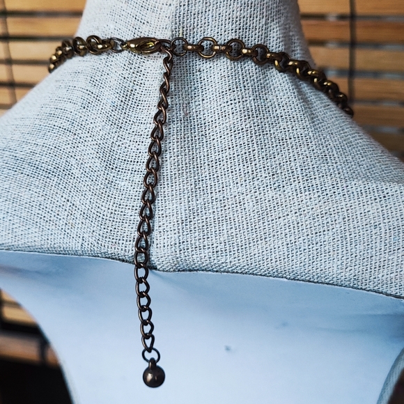 Clear Faceted Chunky Acrylic and Mixed Metal Ring Disc Brass Tone Necklace - Picture 4 of 13